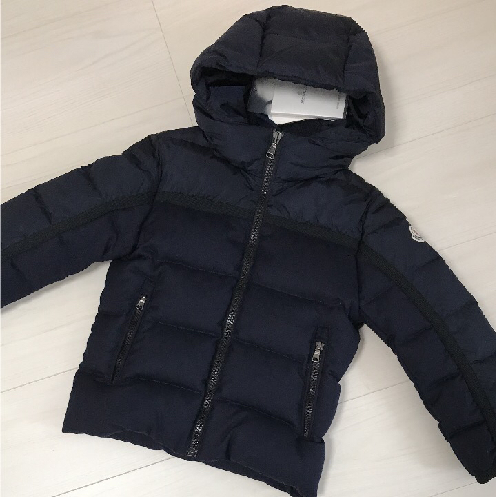 新品タグ モンクレール ダウンコート キッズ エストネーション 4Y moncler