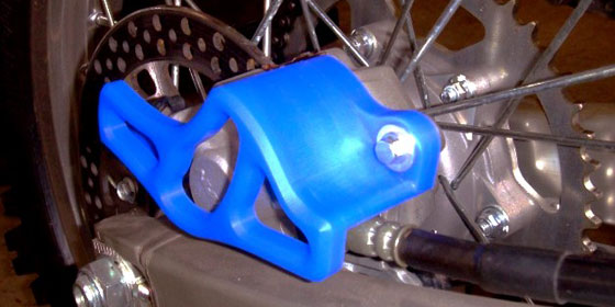 ★～T.M.Designworksリアキャリパーガード強度◎YZ125 YZ250X YZ250FＸ　YZ450FX WR250F WR450F