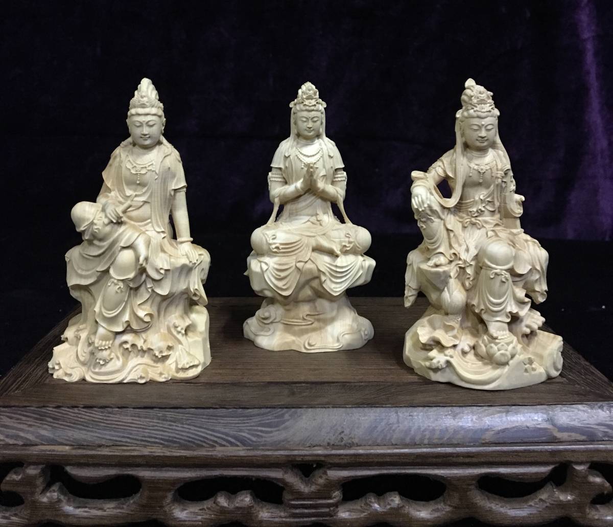 総柘植材 仏教工芸品 時代彫刻 一刀彫 極上彫 木彫仏像 阿弥陀如来三
