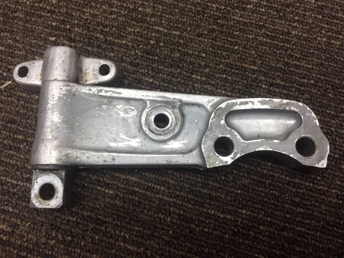 値下げ！！A673 HONDA CB350 250 セニア 実車ばらし ブレーキキャリパーアーム