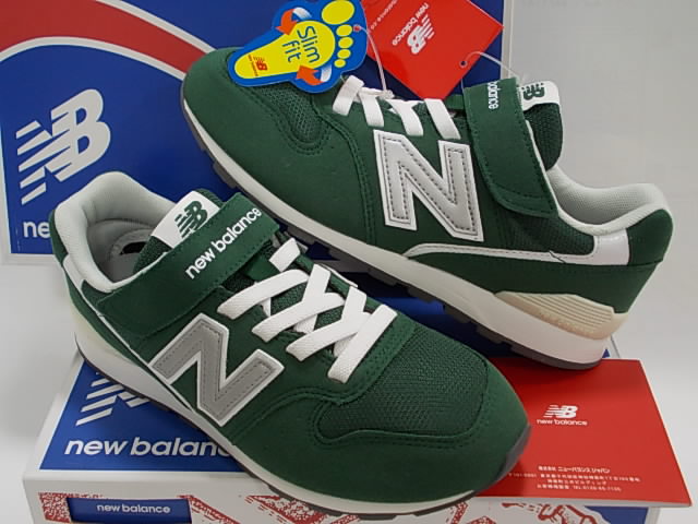 ASICS キッズシューズ 21.5 22.0cm ブラック/レッド ニューバランス 15.5 二足セット イエロー&ダークレッド used