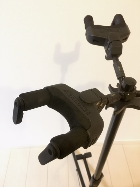 HERCULES ハーキュレス・ギタースタンド　３本用 （GS432B）中古良品