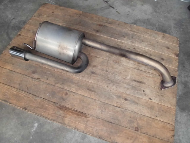 フィット　RS　GE8　　リアマフラー
