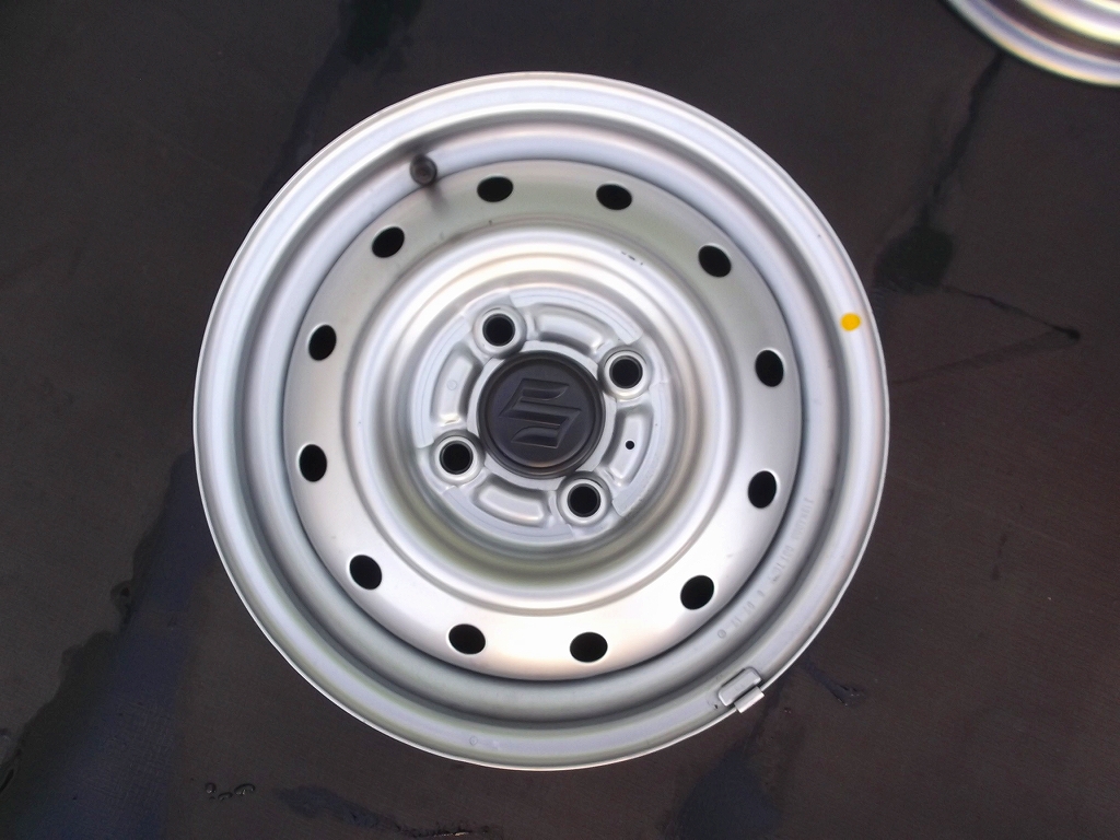 s552326271.3