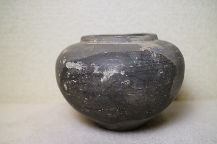 壷□須恵器 水滴 喜 古い小さい置物 オブジェ 発掘 壺 古玩 時代物 骨董品