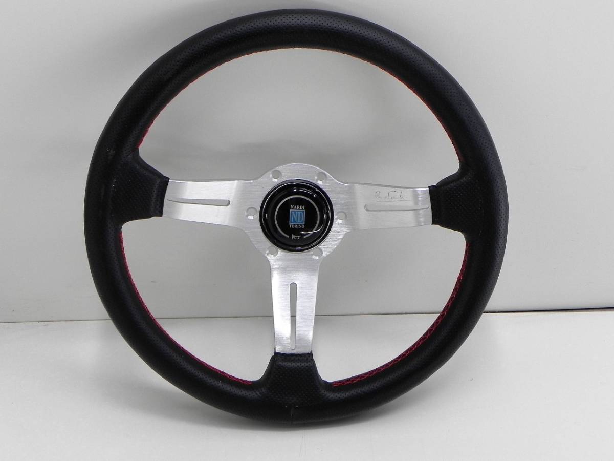 ナルディ NARDI 33パイ ステアリング レッドステッチ ナルディ NARDI 33パイ ステアリング レッドステッチ NARDIナルディ