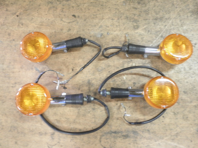 SR400-4☆純正ウインカー前後セット 美品 SR400
