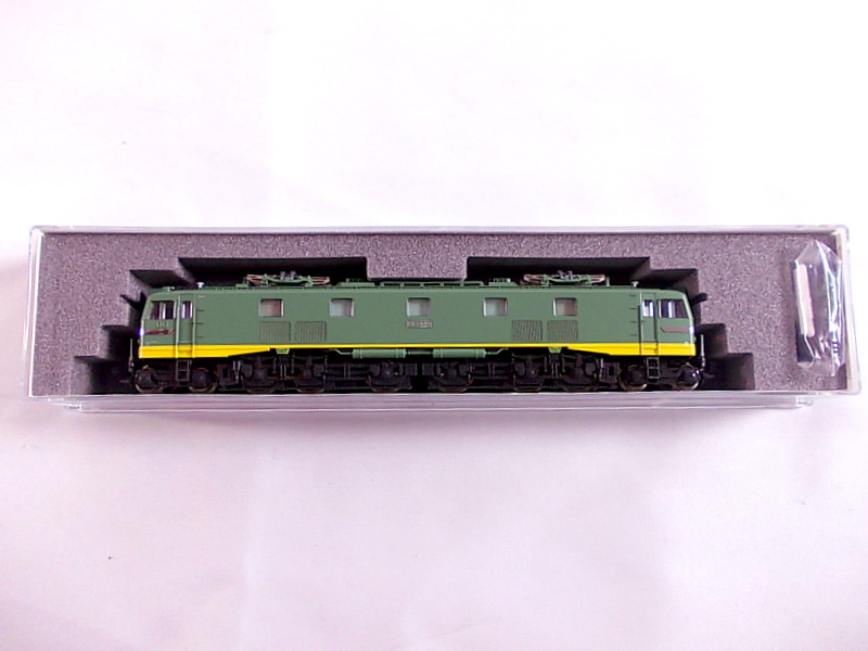 KATO 3039 EF58青大将 2002lot EF58 初期形大窓 青大将 の入線です