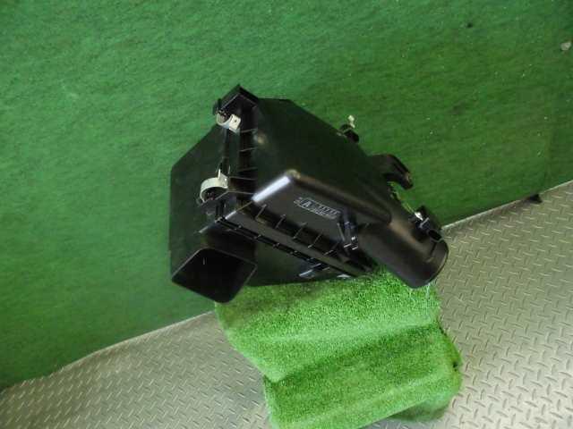 クラウン GRS200 エアークリーナーケース