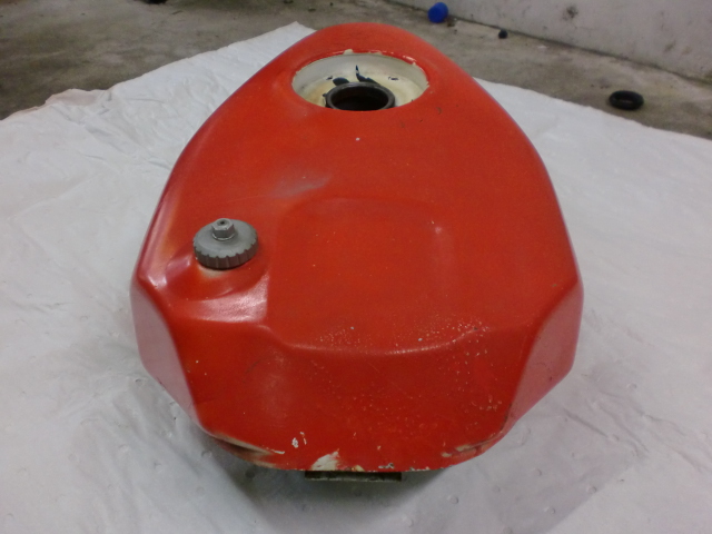 塗装後NSR250R NSR250MC18燃料タンク売り切り！！塗装ベースに