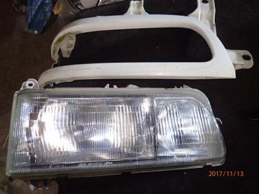 レンジャー FC 右 ヘッドライト ランプ ジャンク koito 100-35824
