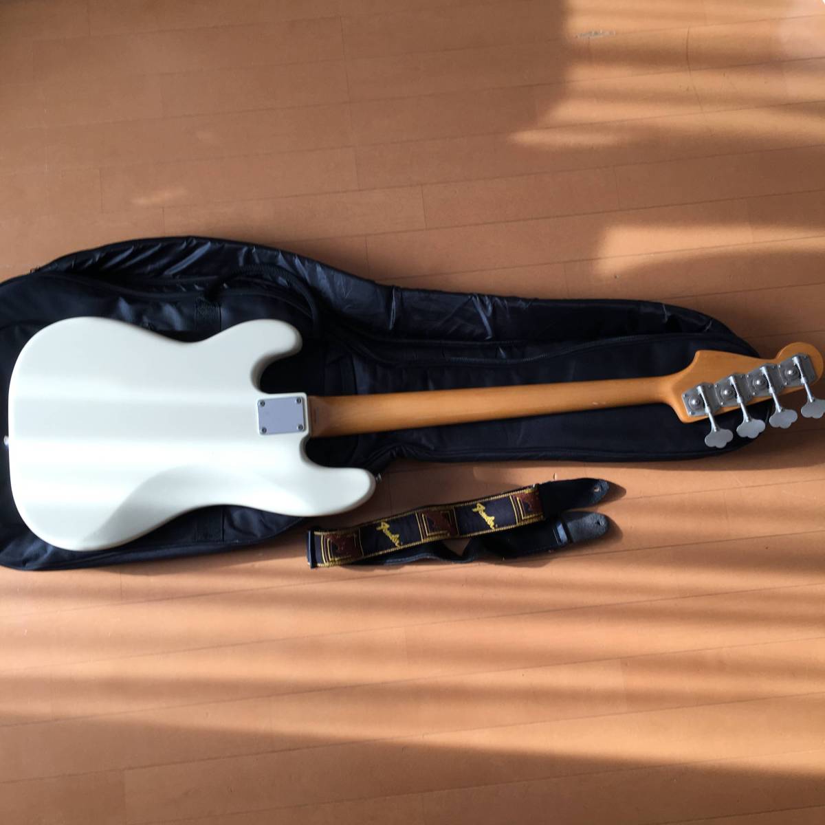 フェンダー PB-100 MD4 Fender Japan 上田剛士モデル mad capsule markets
