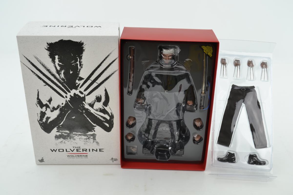 HOTTOYS ウルヴァリン　SAMURAI 1/6フィギュアムービーマスターピース　中古品
