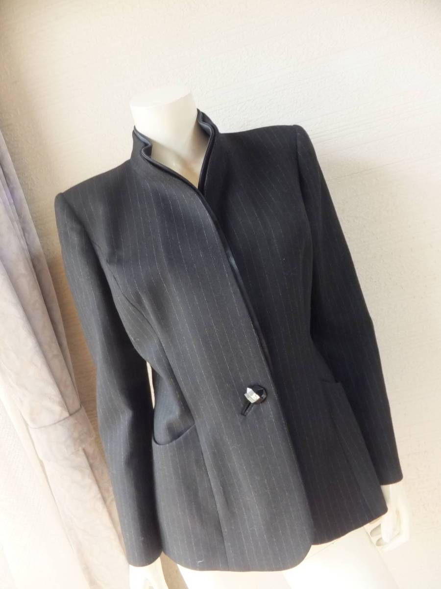 銀座・MAGGY*マギー☆美品☆ジャケット☆スタンドカラー*サテン使い