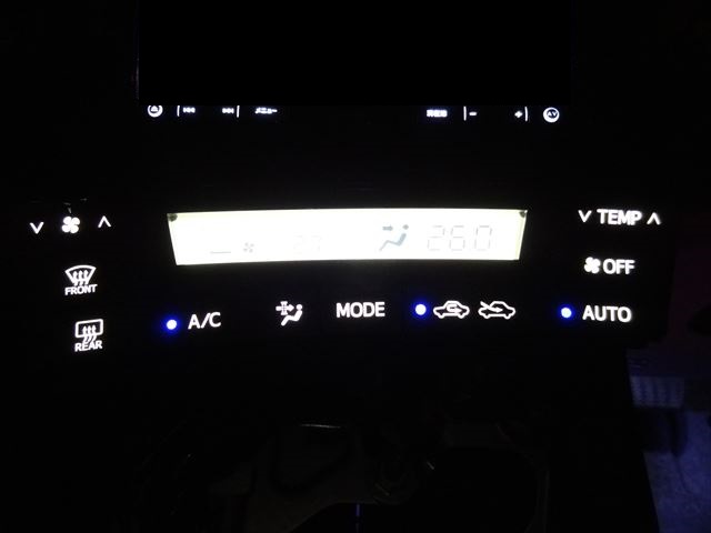 ☆30 プリウス 前期 エアコンパネル LED打ち換え済み一式☆ トヨタ用