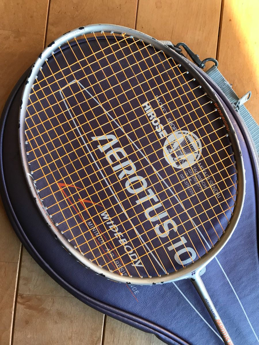 YONEX ヨネックス AEROTUS 100 エアロータス 3U-G4 バトミントン