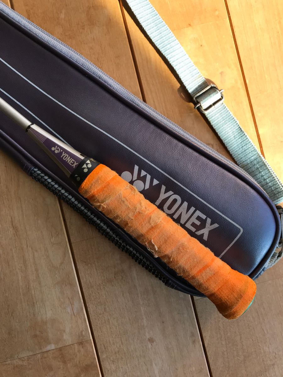 YONEX ヨネックス AEROTUS 100 エアロータス 3U-G4 バトミントン