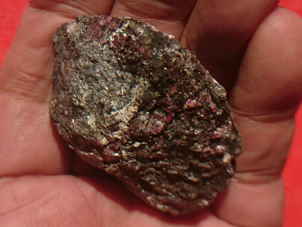 パイロクスマンガン石 PYROXMANGITE 田口鉱山 クリスタルポケット 国産
