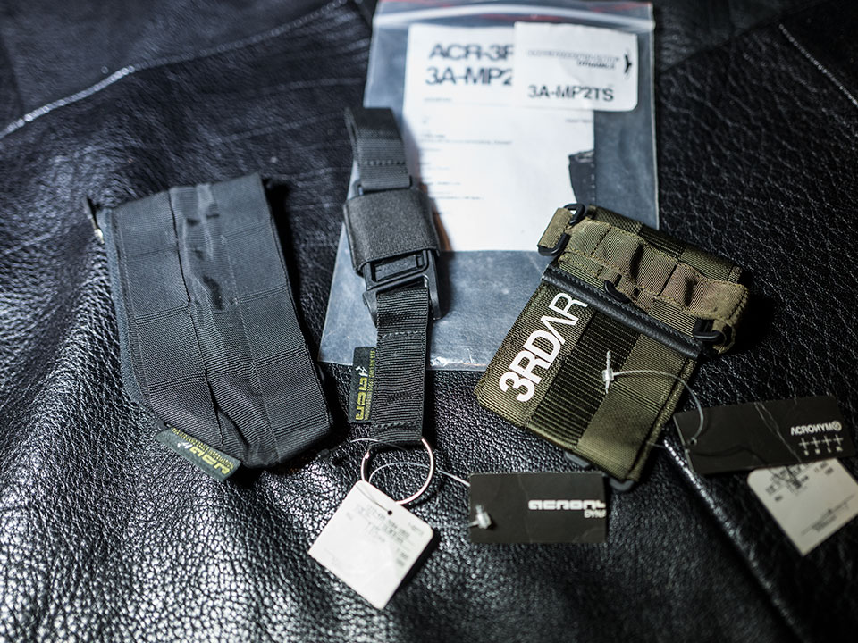 ☆激レア新品 ACRONYM(アクロニウム) 3A-MP2TS 【公式通販】