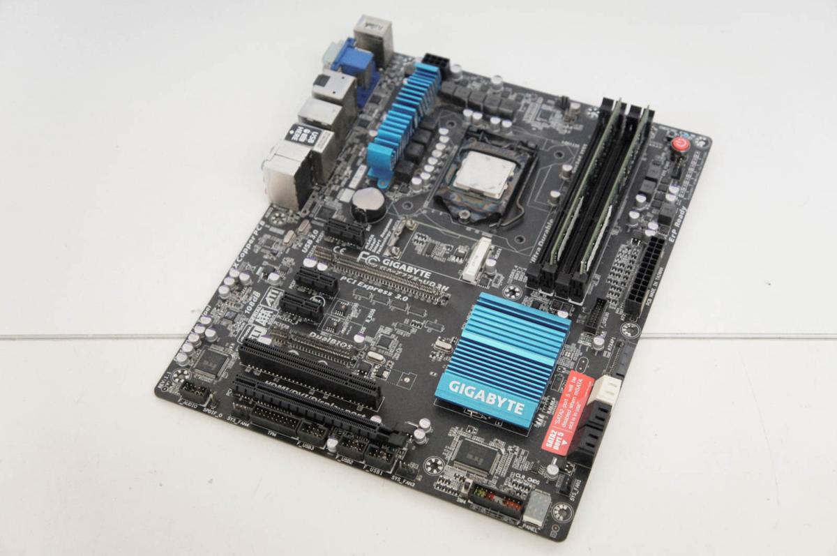 GA-Z77X-UD3H GIGABYTE - Gigabyte | マザーボード LGA Z77 Intel Z77X