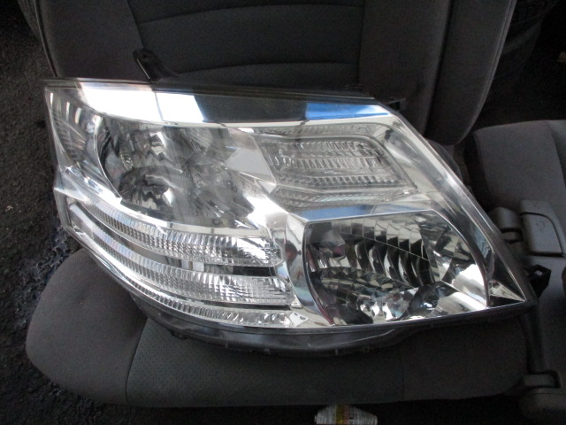レンズ良品 10系 後期 アルファード 純正 HID 右ヘッドライト バラスト、バーナー付 AFS無タイプ 即決