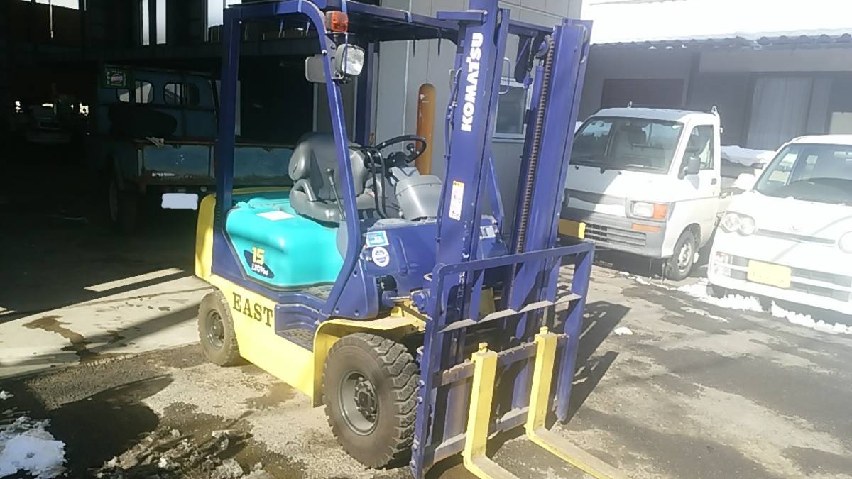 コマツ – FG15C-17 中古フォークリフト ガソリン車 1.5ton 3mマスト 
