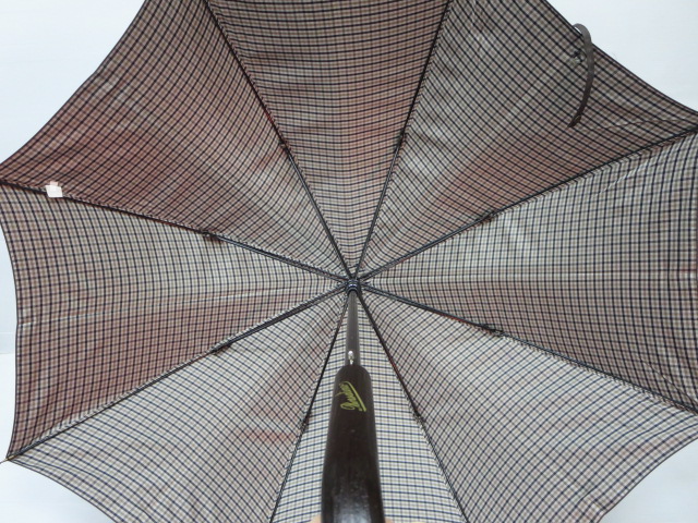 H Borsalino ボルサリーノ 傘 長傘 雨傘 アンブレラ ブラウン チェック柄 長傘 売買されたオークション情報 Yahooの商品情報をアーカイブ公開 オークファン Aucfan Com