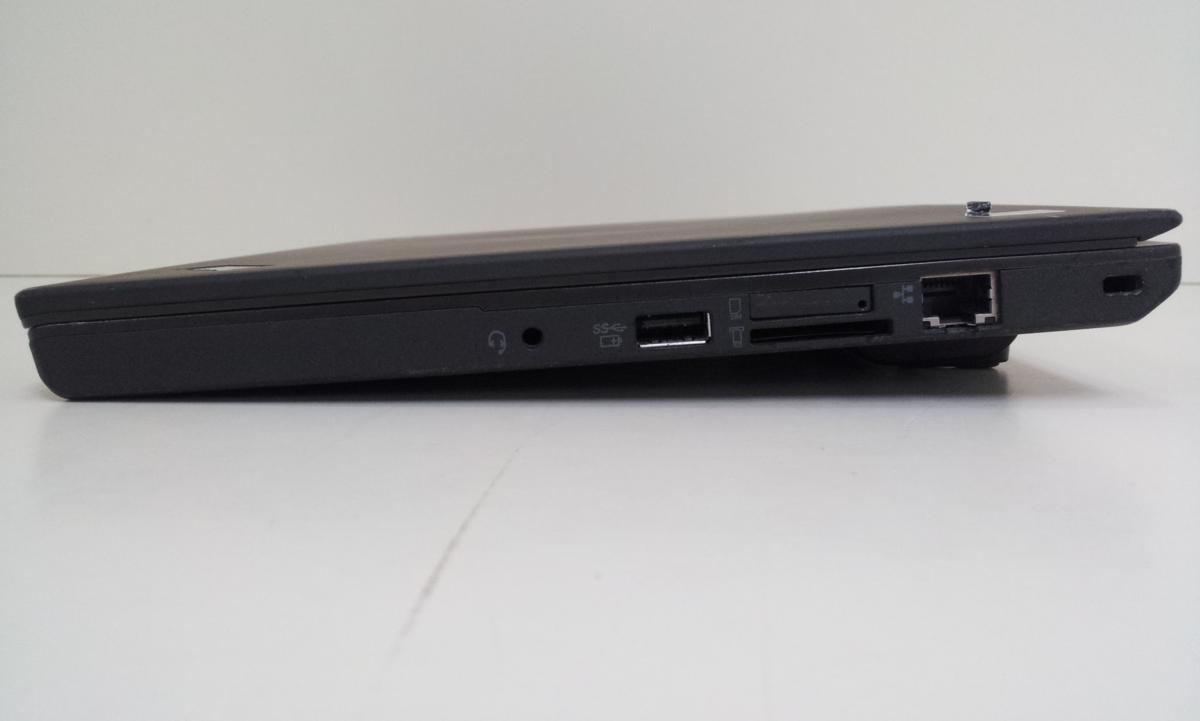 ○【SSD搭載】 lenovo ThinkPad X240 / Intel Core i5 4300U 1.9GHz 