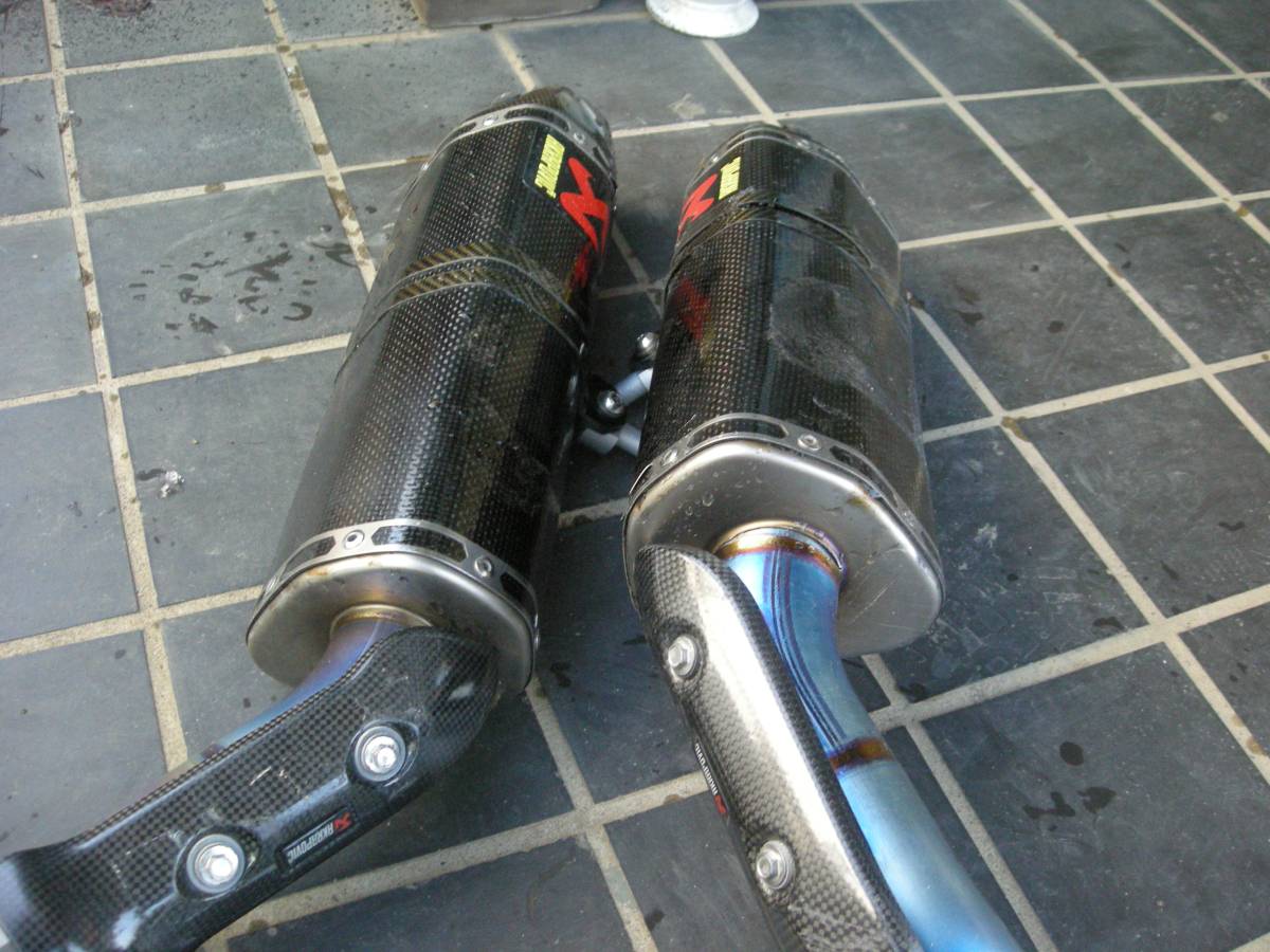 YZFR1 AKRAPOVIC YZF-R1 09-14 スリップオンマフラー AKRAPOVIC