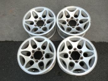 三菱 パジェロ純正 アルミホイール　4枚セット　　　265/70Ｒ16