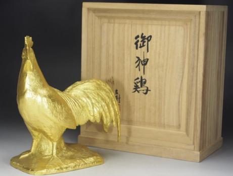 鍍金 金箔ブロンズ 「御神鶏」名工直樹作 重5340g 高26cm幅24cm 共箱