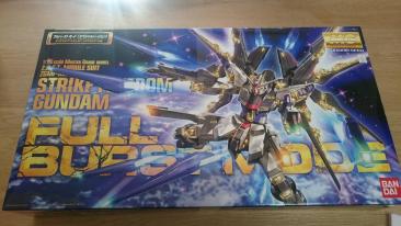 MG 未組立 ストライクフリーダムガンダム フルバーストモード
