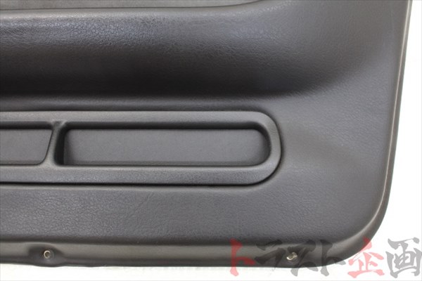3527217 ドア内張り運転席側 スカイライン GT-R BNR32 後期 トラスト