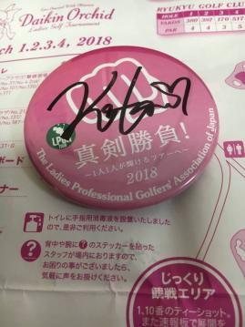 JL PGA 非売品直筆サイン入り缶バッジ ゴルフ JL PGA 非売品直筆サイン入り缶バッジ