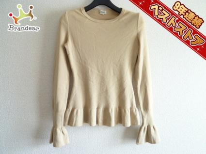 最新作，新作 フォクシー FOXEY トップス 長袖カットソー サイズ38 M ベージュ レディース 肩パッド/フリル(その他)｜売買されたオークション情報、yahooの商品情報をアーカイブ公開 - オークファン 女性用