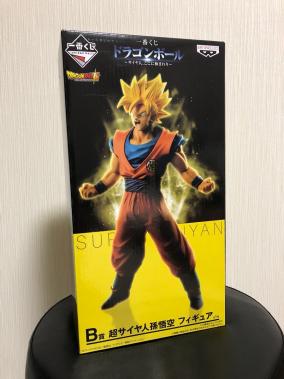 【一番くじ ドラゴンボール超】～サイヤ人、ここに極まれり～ B賞 超サイヤ人孫悟空 色紙5枚付き