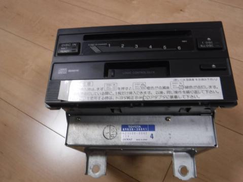 17　クラウン　ＣＤチェンジャー　純正　８６２１０－３Ａ７１０　トヨタ　オーディオ