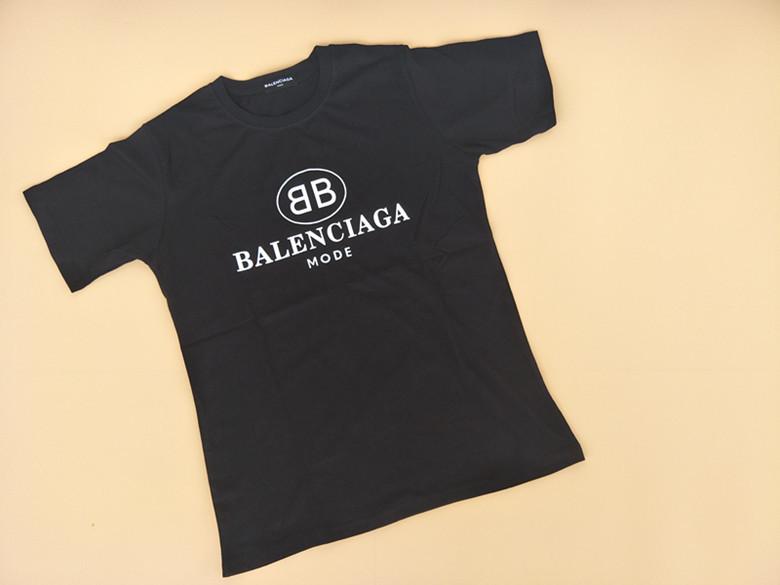バレンシアガ【BALENCIAGA】☆夏☆Tシャツ☆半袖☆トップス☆ブラック