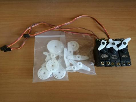 ■ラジコン サーボ　JR　NES-507ｘ１　NES-511x2　中古３個セット　_1