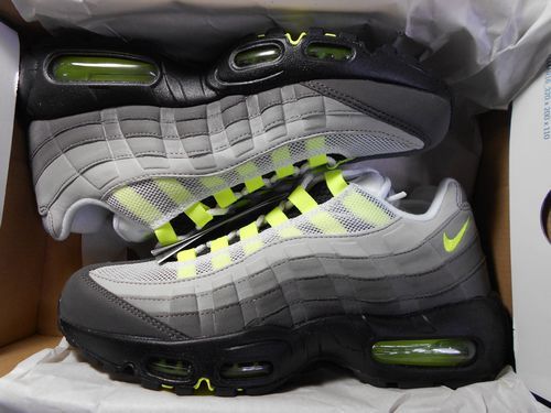 NIKE AIR MAX 95 OG NEON 国内正規品 新品 US7 25cm 554970-071 エア 
