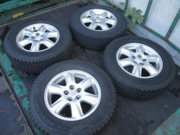 ☆SG5/SF5 フォレスター 純正 205/70R15 DUNLOP製 スタッドレスタイヤ 