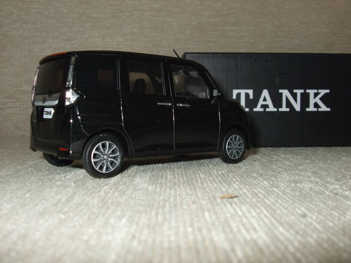 1⁄30 トヨタ 新型タンク TANK カラーサンプル 非売品 ミニカー