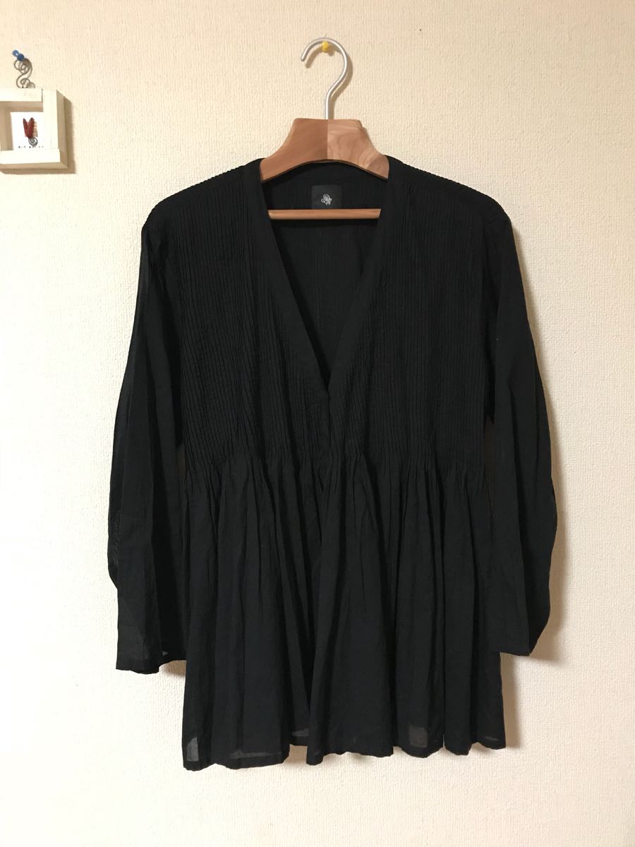 美品 【maison de soil /メゾンド ソイル】ピンタックブラウス 