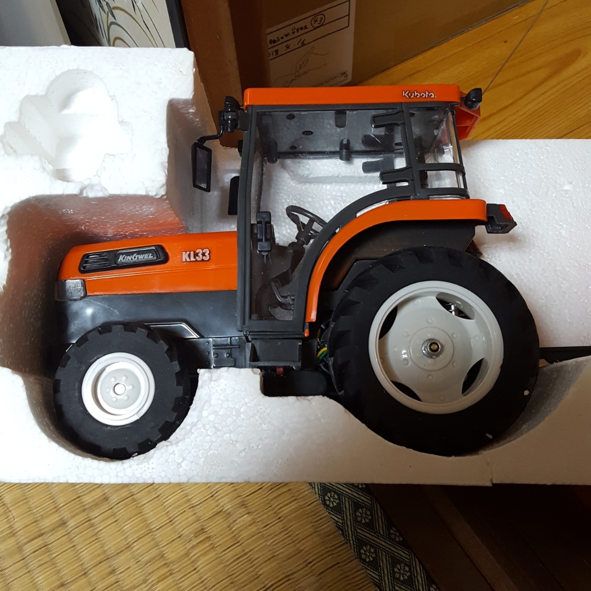 ラジコン 非売品 クボタ トラクター ラジオコントロール KL33 kubota