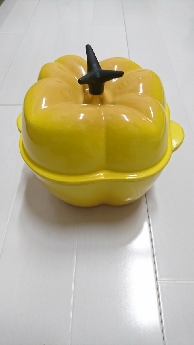 ルクルーゼ ココット ピーマン イエロー 