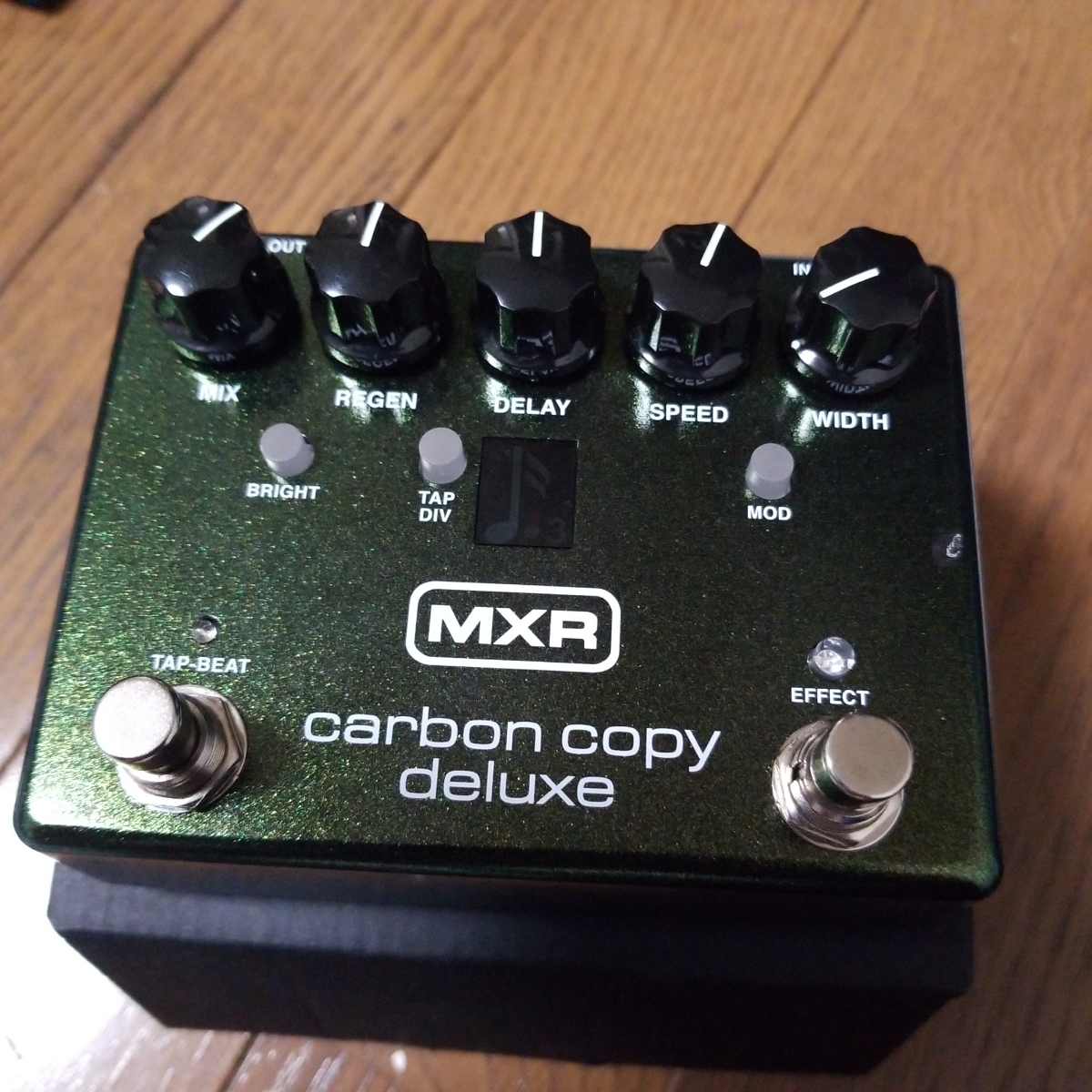 MXR carbon copy deluxe アナログディレイ キズ等使用感はありますが