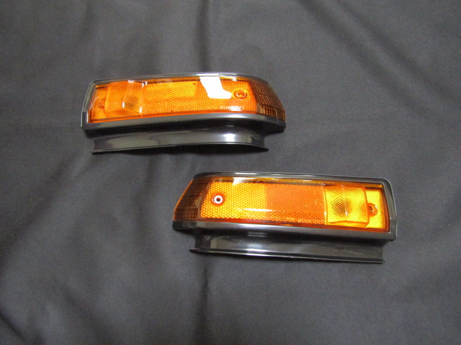 29【新品】トヨタ純正 スプリンタートレノ AE86 フロント ターン