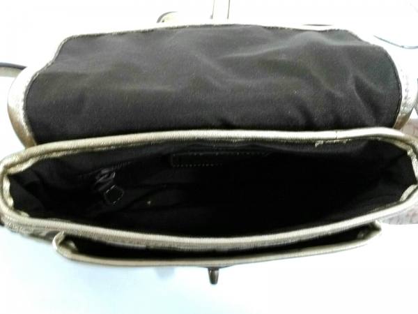 【美品】コーチ F10566 シグネチャー クリケット ショルダーバッグ 黒 コーチ COACH バッグ ショルダーバッグ ジャガード×レザー カーキ