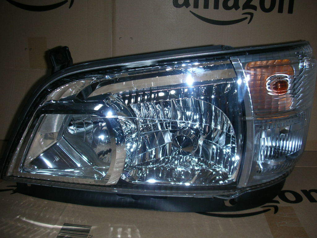 日野純正　デュトロ　HID ヘッドライト　左　　中古 