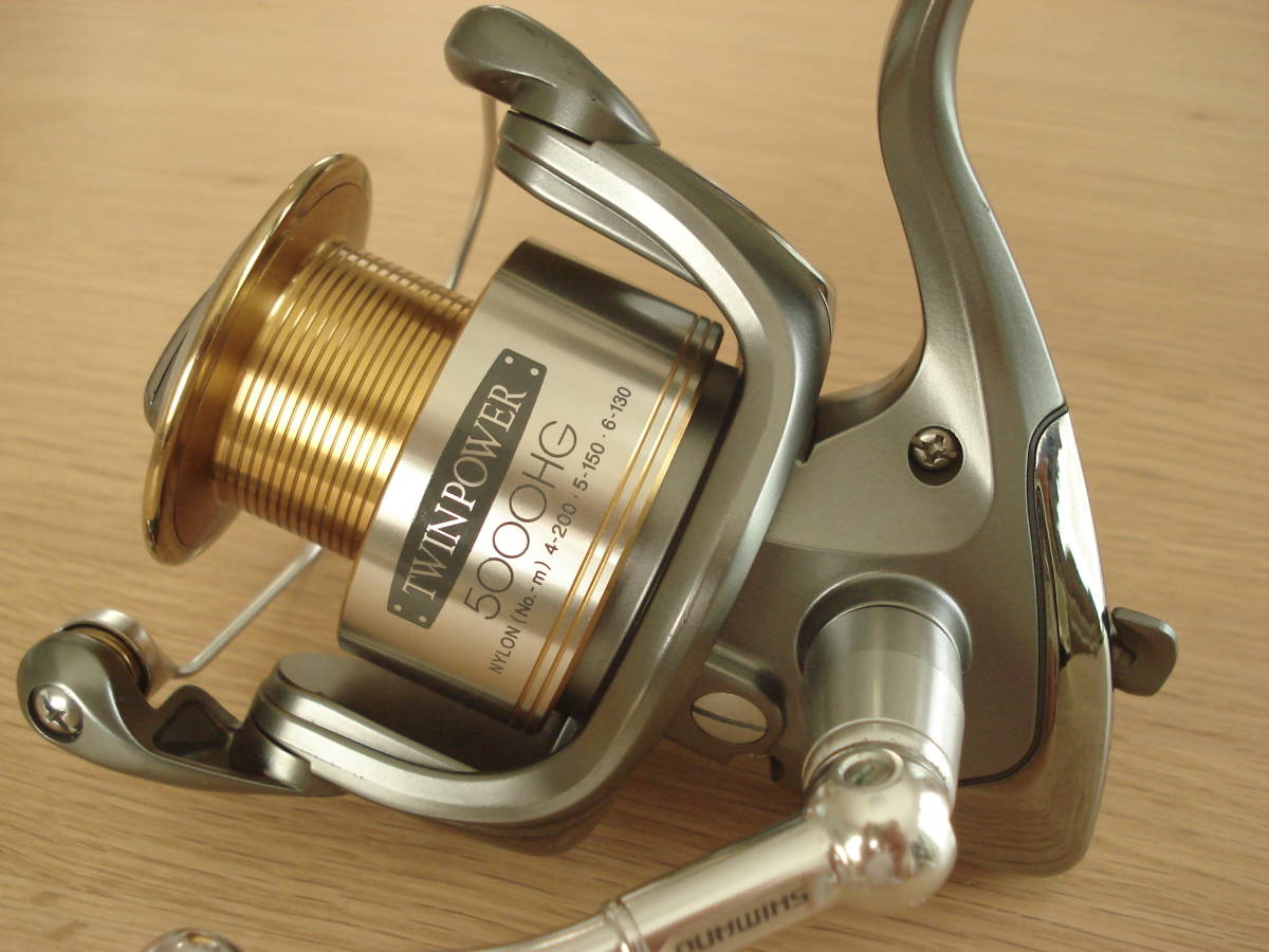 外観美品】 シマノ 02 ツインパワー 5000HG 5000PGスペアスプール付き